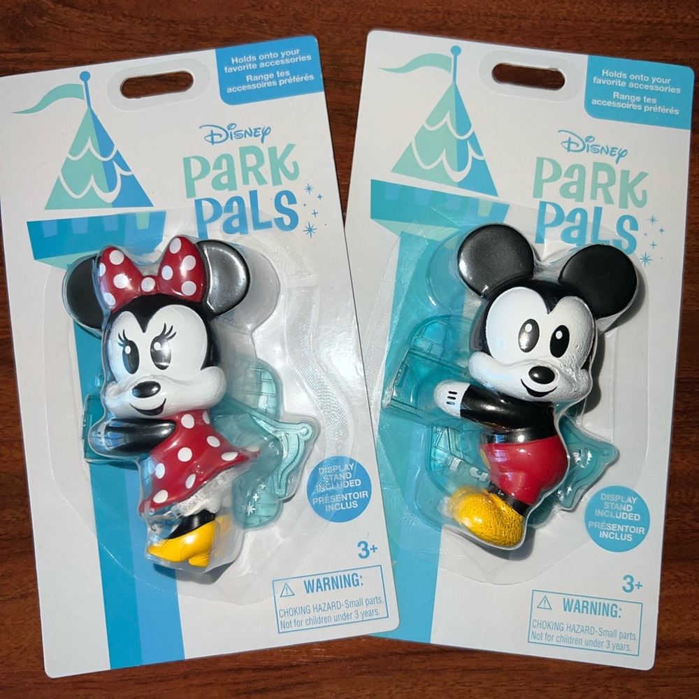 Disney park pals